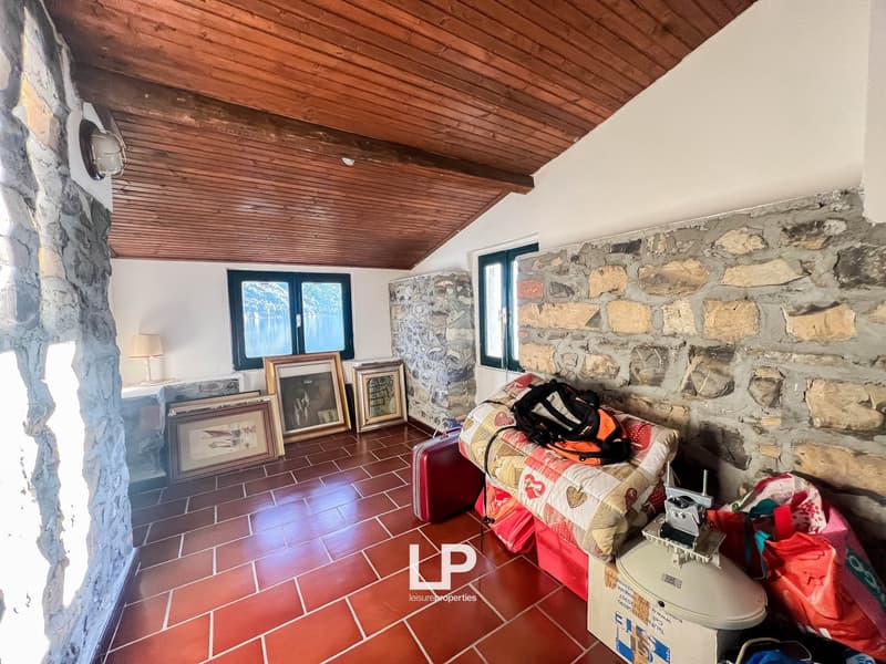 Villa a Valsolda direttamente sul lago (24)