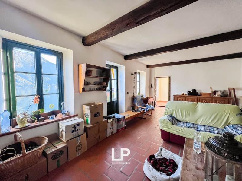 Villa a Valsolda direttamente sul lago (31)