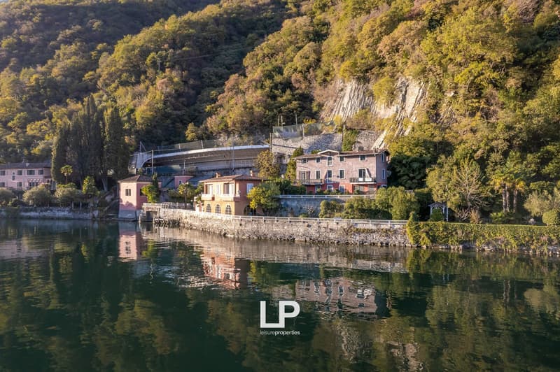 Villa a Valsolda direttamente sul lago (3)