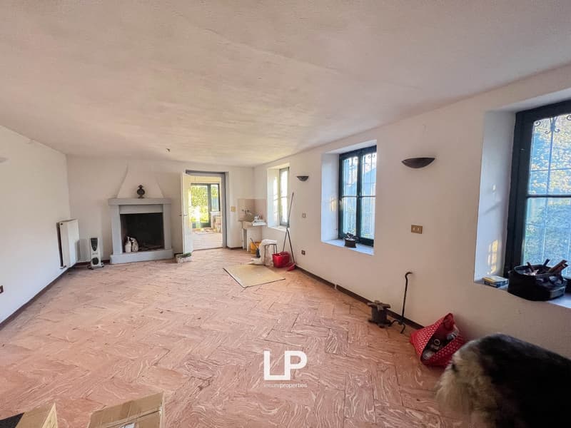 Villa a Valsolda direttamente sul lago (22)