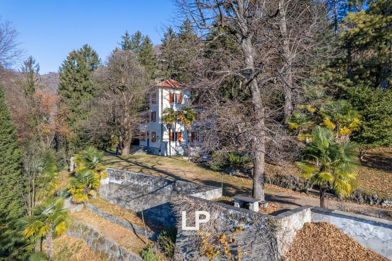 Villa with Outbuilding Cittiglio (32)