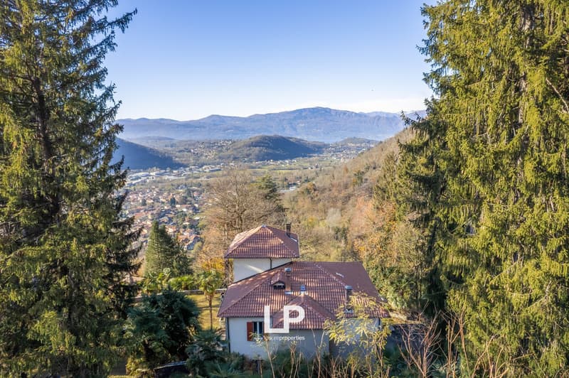 Villa with Outbuilding Cittiglio (35)