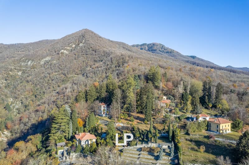 Villa with Outbuilding Cittiglio (37)