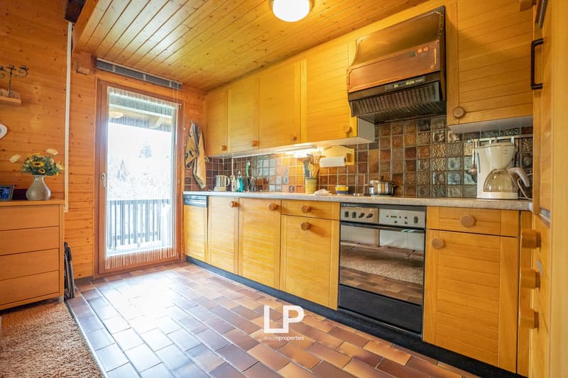 Il chalet Castanea è un chalet di 5 camere nel cuore della natura verde di Mörel-Filet. (6)