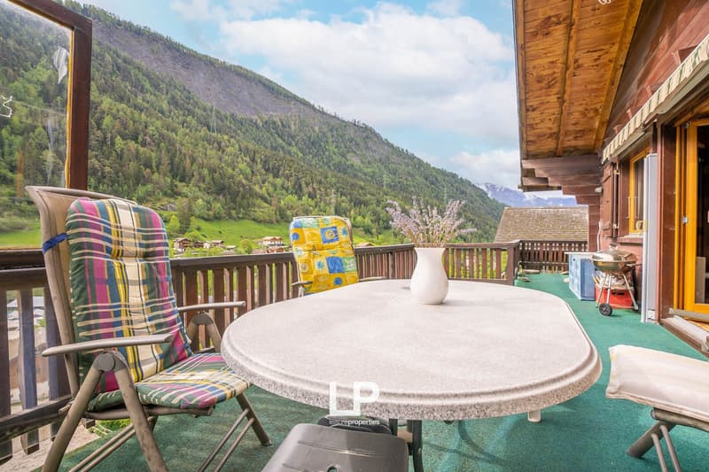 Il chalet Castanea è un chalet di 5 camere nel cuore della natura verde di Mörel-Filet. (5)