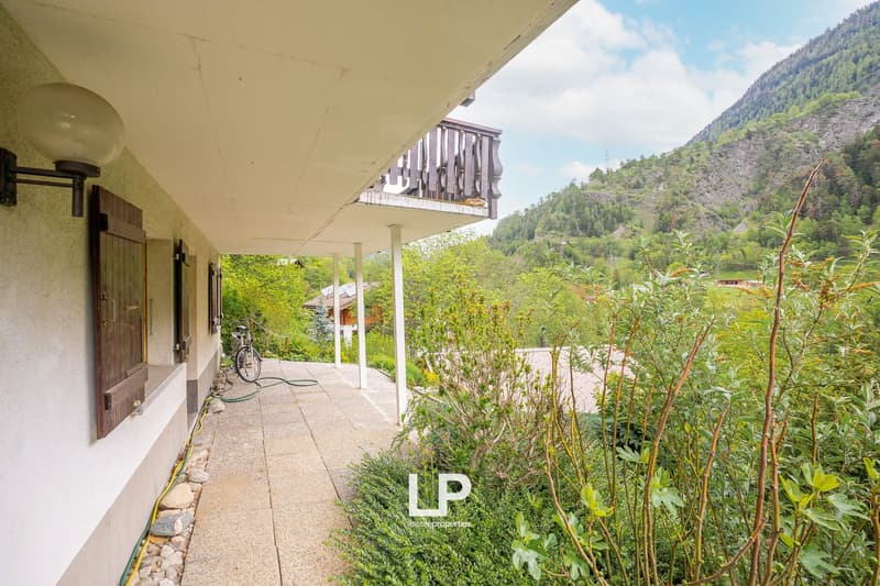 Il chalet Castanea è un chalet di 5 camere nel cuore della natura verde di Mörel-Filet. (27)