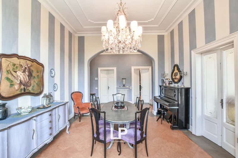 Villa Art Nouveau charmante sur le lac Majeur (12)
