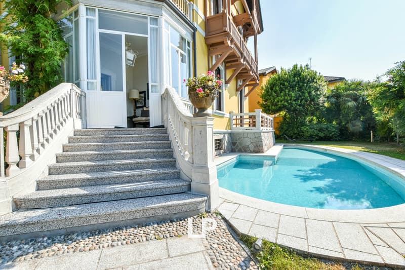 Villa Art Nouveau charmante sur le lac Majeur (38)