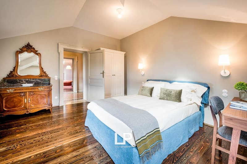 Wooden floor, bed, cabinet, mirror, desk, chair, lamp