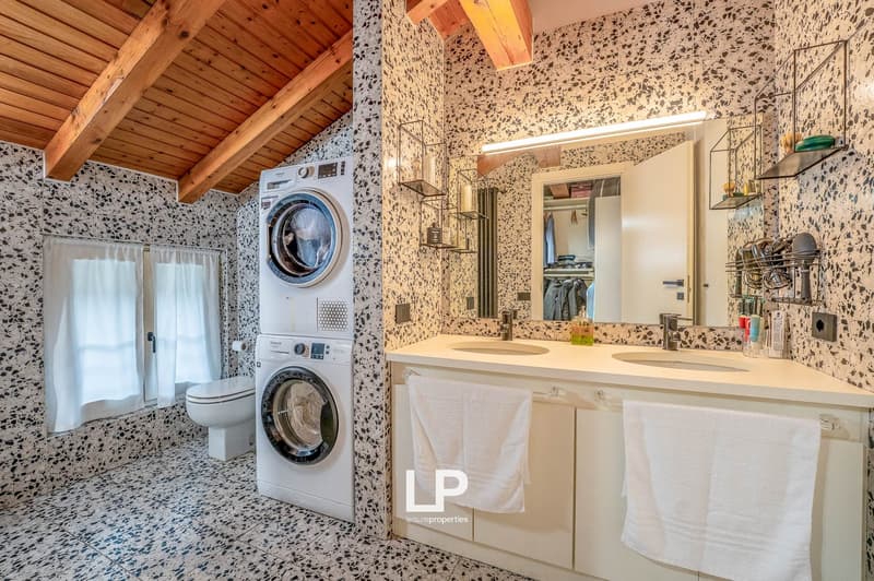 Row House Arona (39)