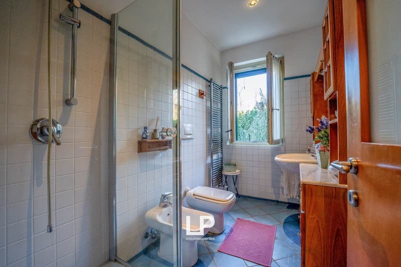 Single-family house in Sesto Calende (37)