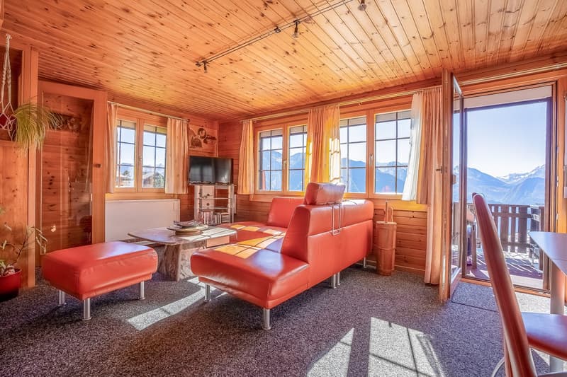 Chalet svizzero autentico in costruzione a blocchi di legno con vista libera e due unità abitative a Riederalp West (13)