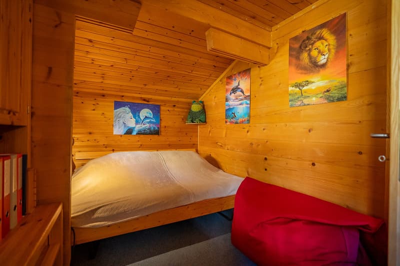 Chalet svizzero autentico in costruzione a blocchi di legno con vista libera e due unità abitative a Riederalp West (23)