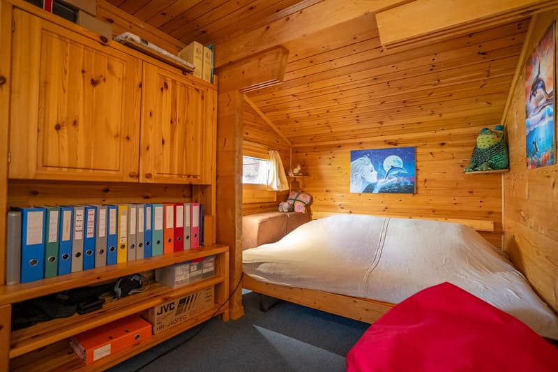 Chalet svizzero autentico in costruzione a blocchi di legno con vista libera e due unità abitative a Riederalp West (24)