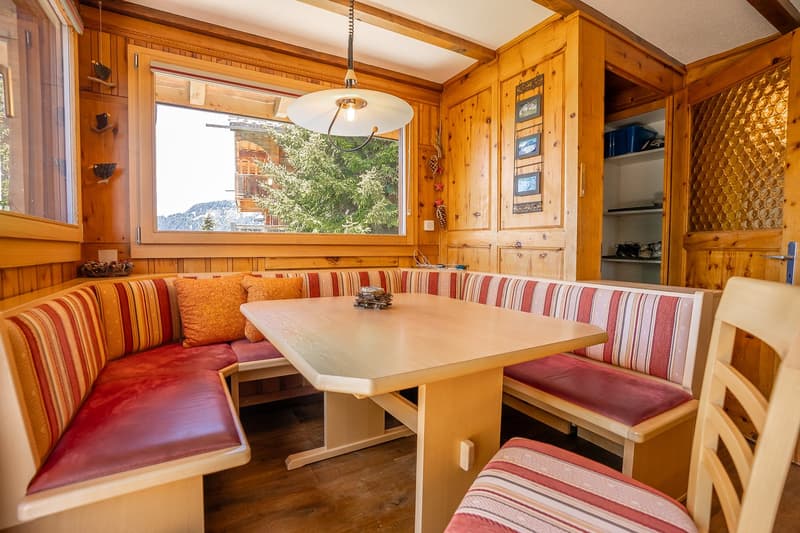 Charmantes 7-Zimmer-Chalet an der Aletschpromenade in Riederalp (11)