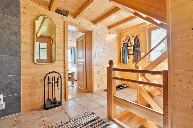 Charmantes 5-Zimmer-Chalet an der Riederalp – Traumhafter Bergblick und rustikaler Charme (8)
