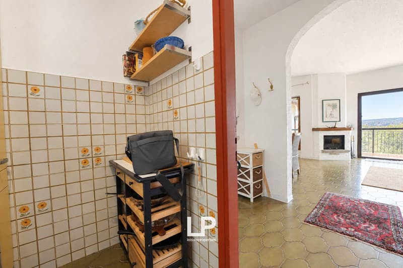 Interno luminoso con luce naturale-7