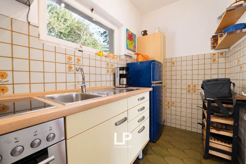Interno luminoso con luce solare naturale-9