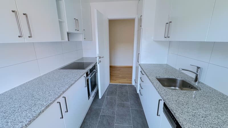 Helle 3-Zimmer-Wohnung mit Balkon in Murgenthal sofort verfügbar! (2)