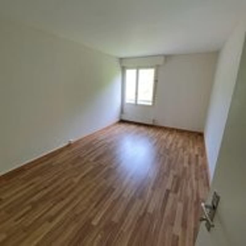 Charmante 3.5-Zimmer-Wohnung am Uferweg in Burgdorf (5)