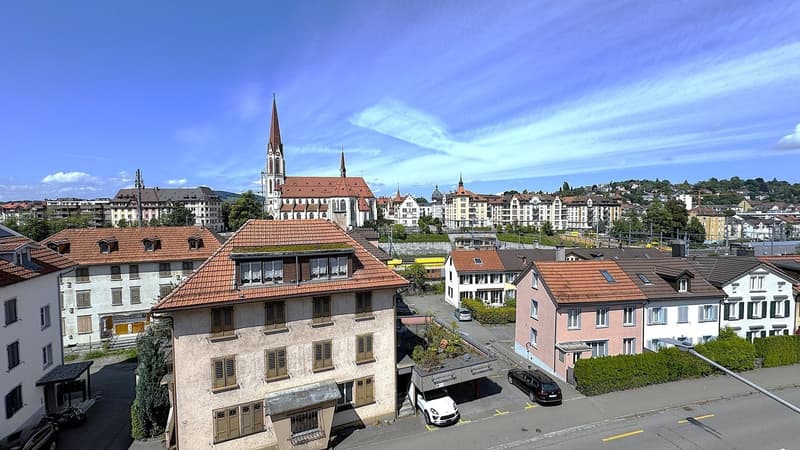 Erstvermietung nach Sanierung! Moderner 4.5 Zimmerwohnung mit Balkon in St. Gallen (1)