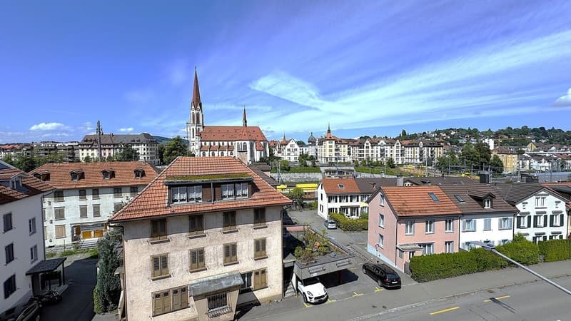 Erstvermietung nach Sanierung! Moderner 4.5 Zimmerwohnung mit Balkon in St. Gallen (1)