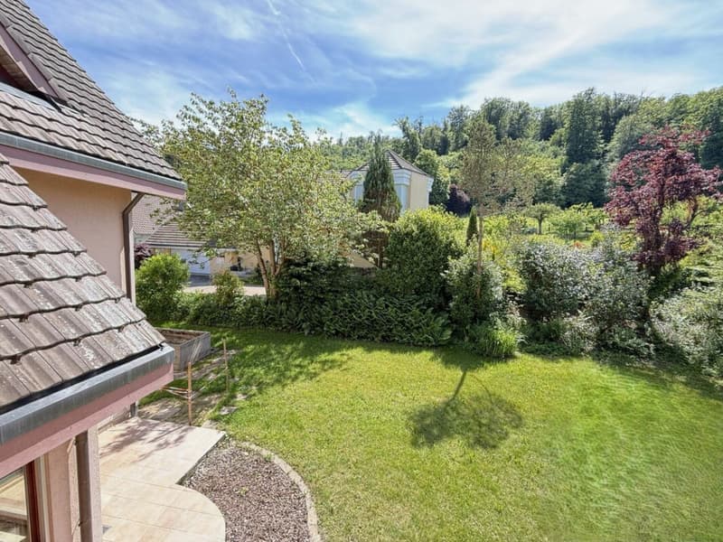 Grosszügiges Familienhaus mit über 400 m² Wohnfläche und viel Privatsphäre (16)