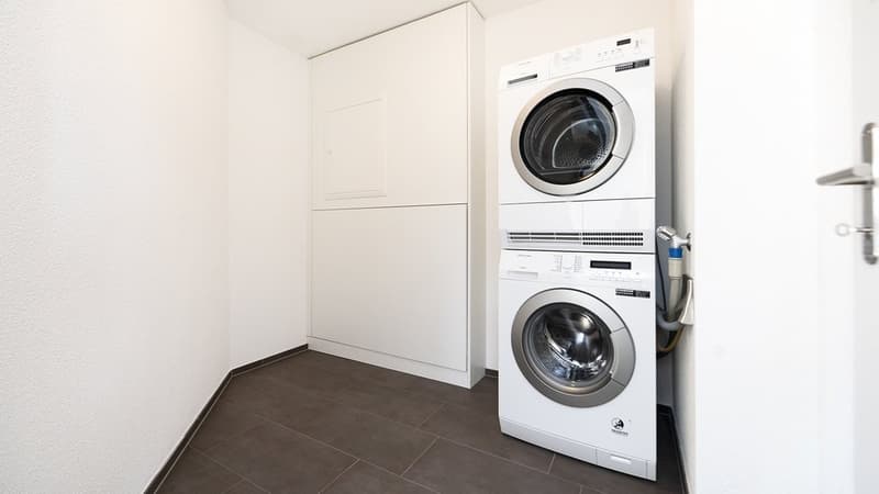 Appartamento in mansarda con terrazza di 60 m2 più grande - 1 affitto gratuito (11)