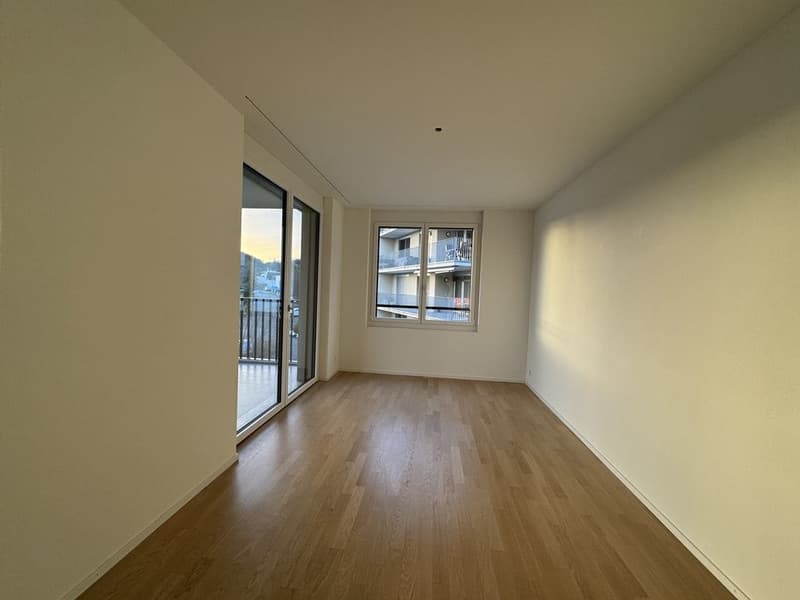 MODERN MIT GROSSZÜGIGEM AUSSENBEREICH (7)