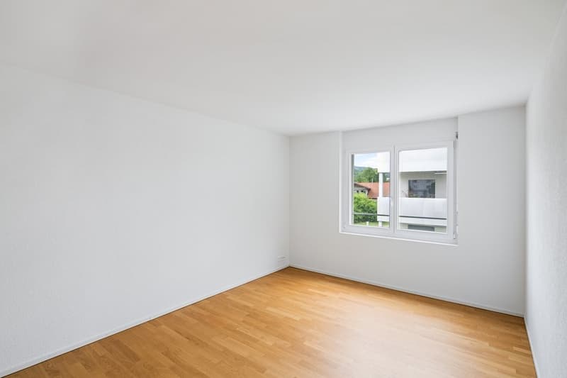 TRAUMHAFTE WOHNUNG AN RUHIGER LAGE ZU VERMIETEN (6)