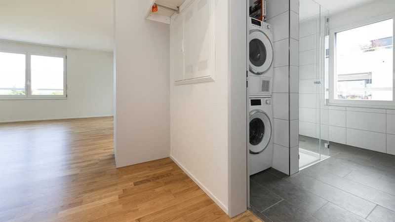 GROSSZÜGIGE WOHNOASE (9)