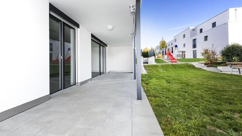 GROSSZÜGIGE ERDGESCHOSS - WOHNUNG (1)