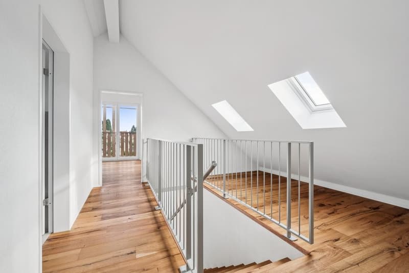 MODERNE MAISONETTEWOHNUNG IN MENZIKEN ZU VERMIETEN (8)