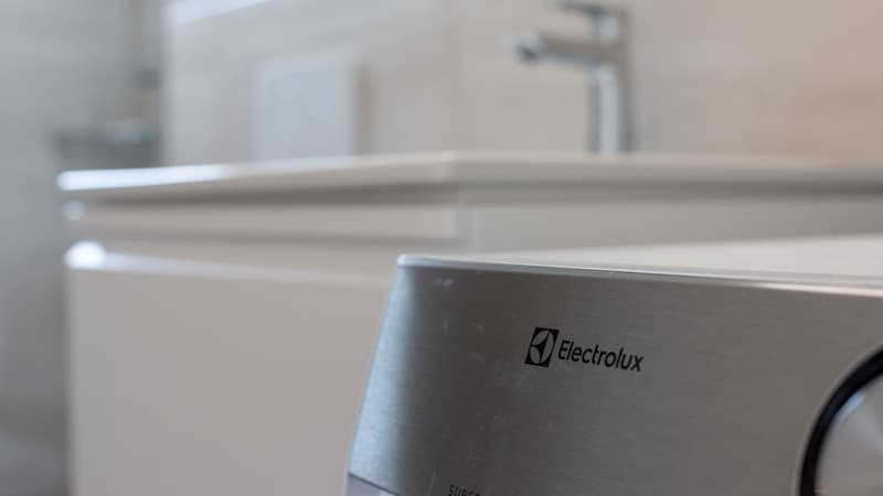 2.5 ZIMMER-WOHNUNG IM ERDGESCHOSS ZU VERMIETEN (12)