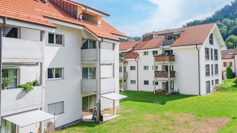 CHARMANTE ERDGESCHOSS-WOHNUNG IN WALDENBURG (1)