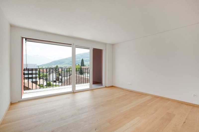 MODERNE 2.5 ZIMMERWOHNUNG IN GRABS ZU VERMIETEN (2)