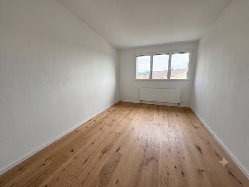 SANIERTE CHARMANTE DACHWOHNUNG ZU VERMIETEN (5)
