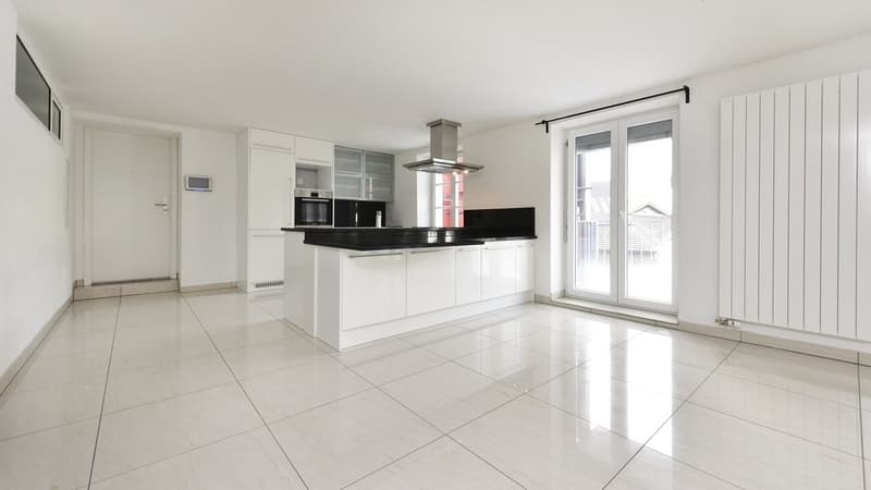 GEMÜTLICHE 2.5 ZIMMERWOHNUNG IN GRABS (3)
