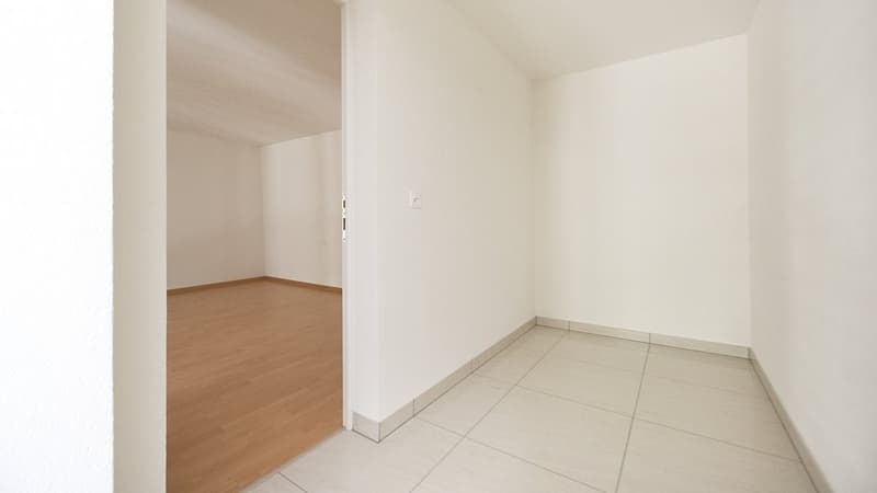 GEMÜTLICHE 2.5 ZIMMERWOHNUNG IN GRABS (7)