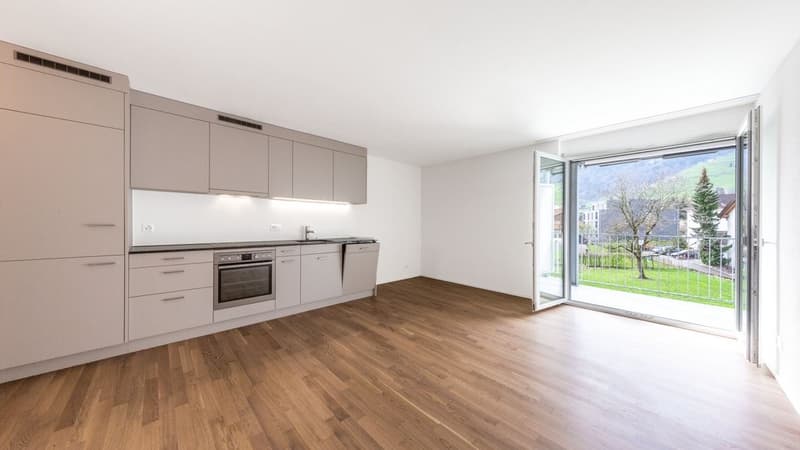 GEMÜTLICHE 2.5 ZIMMER-WOHNUNG IN GRABS (1)