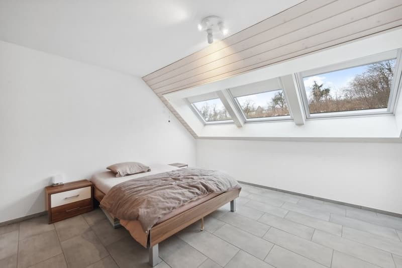 MODERNE 4.5 ZIMMER-WOHNUNG IN STÜSSLINGEN (7)
