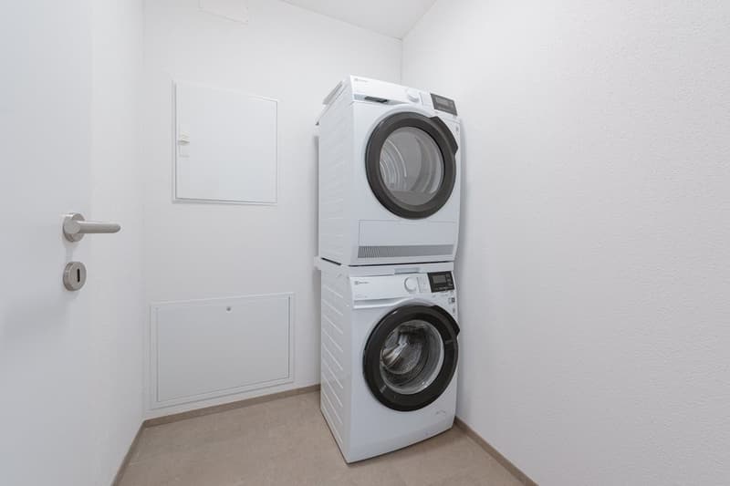 MODERNE WOHNUNG AN RUHIGER LAGE IN SCHAFISHEIM (7)