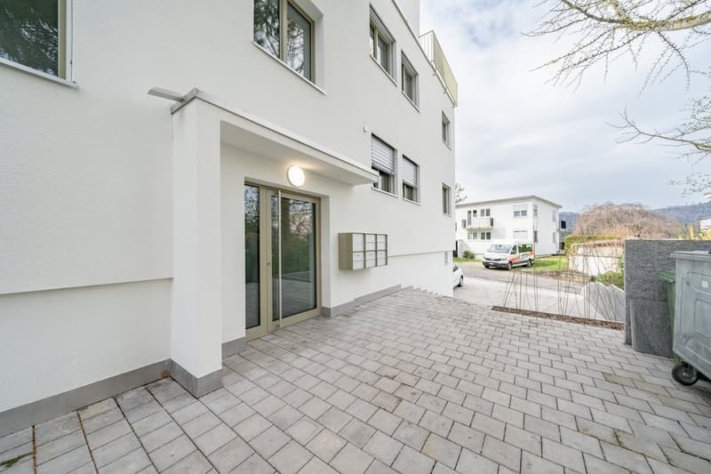 GROSSZÜGIG AN RUHIGER LAGE (8)