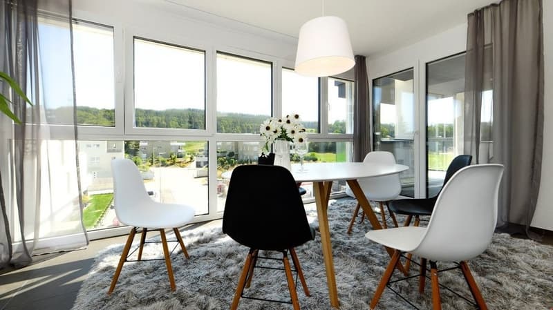 GROSSZÜGIGE 4.5 ZIMMER-WOHNUNG IN WEIACH (3)