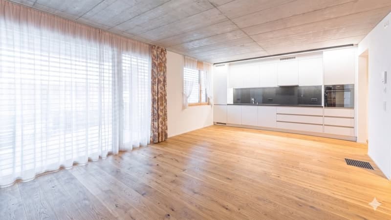 GEMÜTLICHE UND GROSSZÜGIGE 3.5 ZIMMER-WOHNUNG IN REBSTEIN (4)