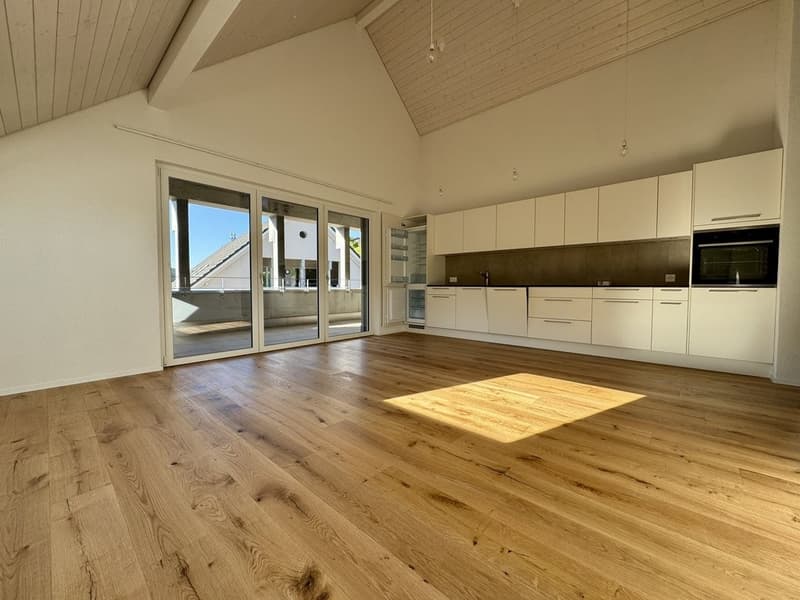 SCHÖN UND MODERN MIT GROSSEM BALKON (6)