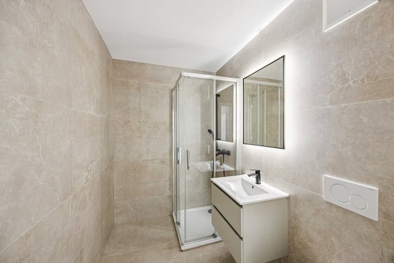 NEU - MODERN MIT GROSSZÜGIGEM BALKON (8)