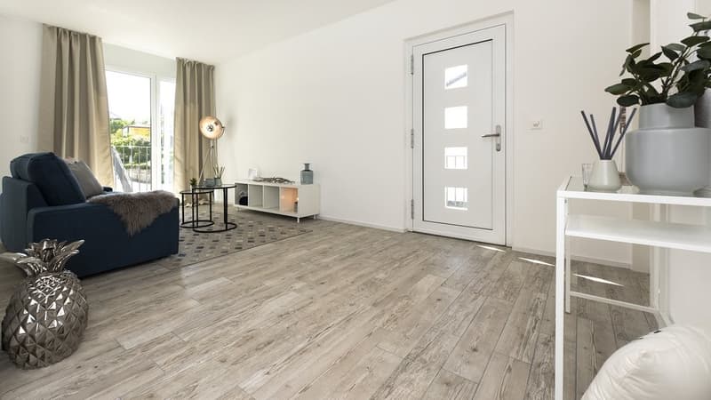 EINZIGARTIGE MAISONETTE-WOHNUNG IN SAFENWIL (3)