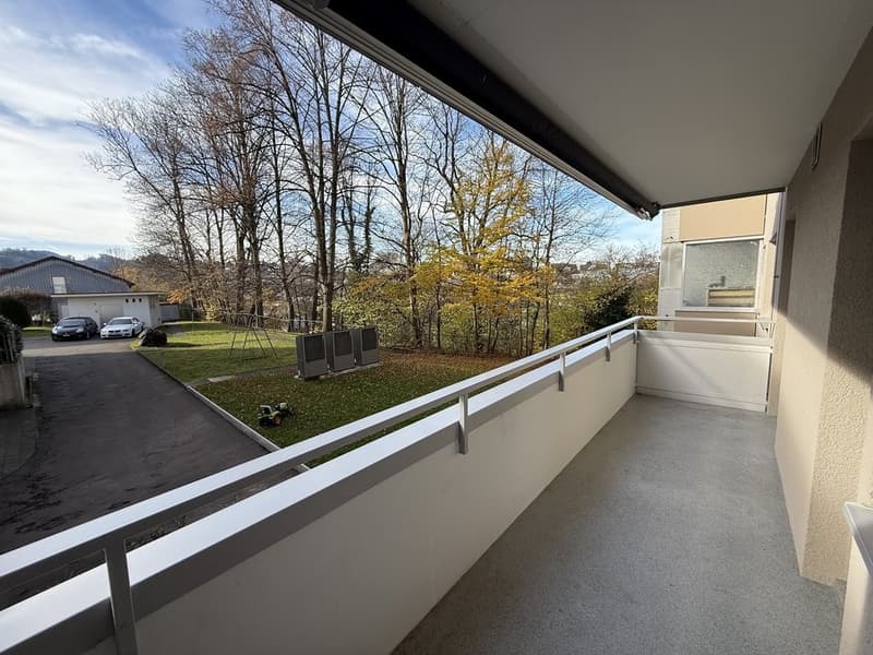 TOLLE 2.5 ZIMMER WOHNUNG MIT GROSSEM BALKON (1)