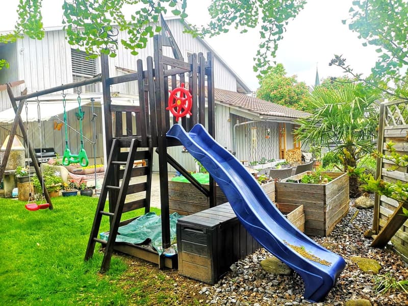 6,5 Zimmer-Haus  mit Gewerberaum (94m2) (11)